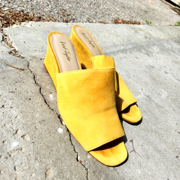 Lord & Taylor Yellow Mules - Picture 1 of 6